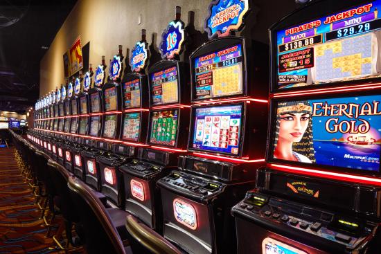Luck on the Line: Diving into the World of Online Slots